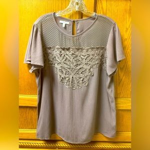 Maurice’s Women’s Dusty Mauve Purple Short Sleeve Lace Blouse Size Large